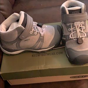 KEEN GARGOYLE/MAGNET